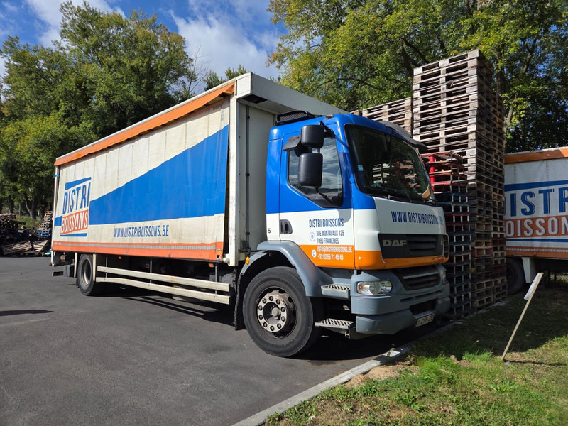 DAF LF55 250 - 19 tons - Φορτηγό μουσαμάς: φωτογραφία 2 DAF LF55 250 - 19 tons - Φορτηγό μουσαμάς: φωτογραφία 2