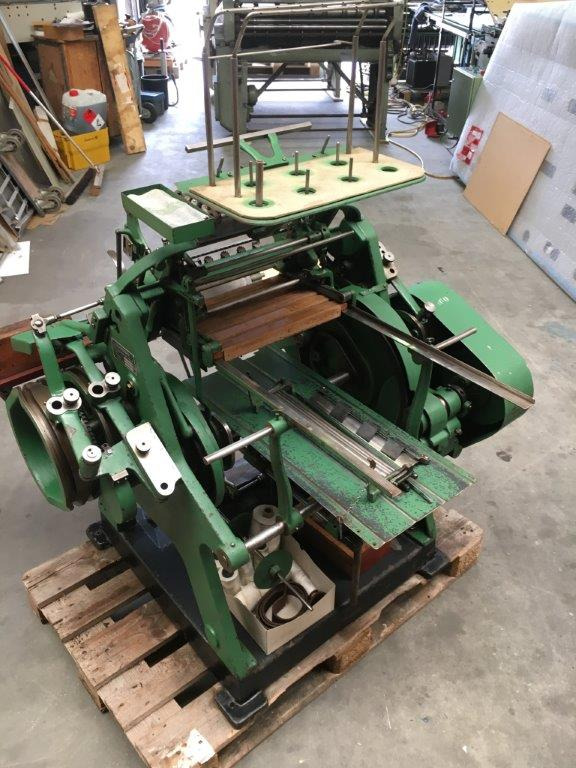 Εκτυπωτική μηχανή Brehmer 39 3/4-2 semi-automatic book block thread sewing machine: φωτογραφία 8