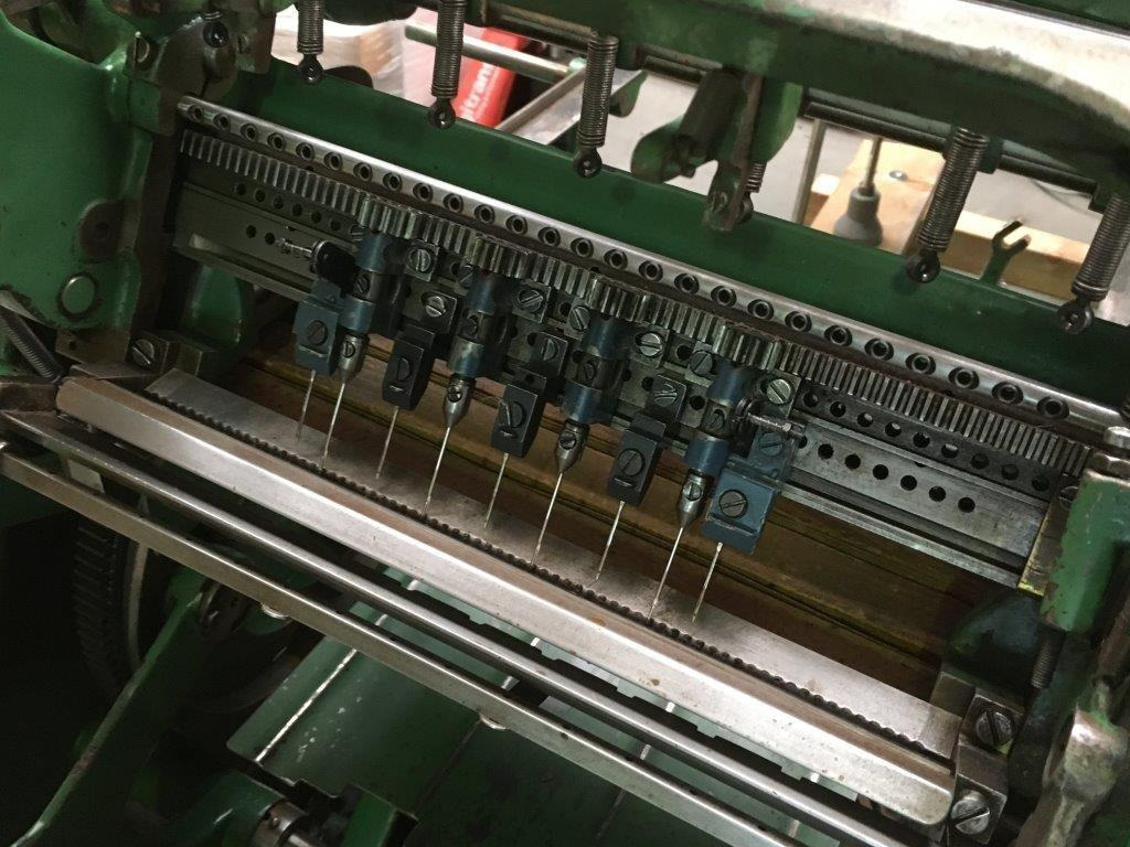 Εκτυπωτική μηχανή Brehmer 39 3/4-2 semi-automatic book block thread sewing machine: φωτογραφία 12