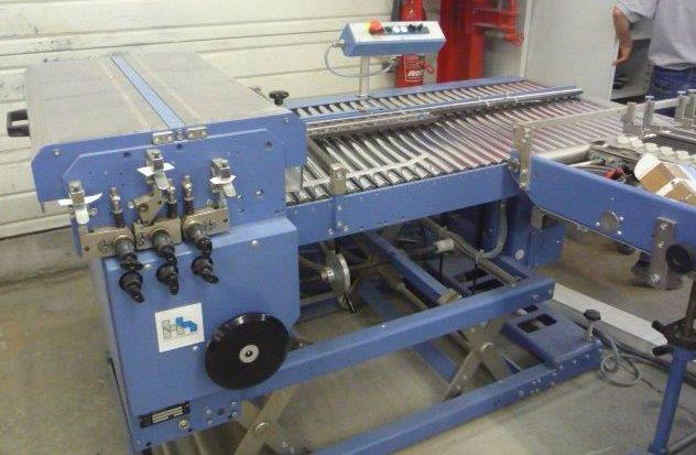Flat pile feeder MBO F 76 Solo with independent drive for max. format of 72 x 102 cm and Cutting unit Herzog and Heymann H&H N 381 with Technifold Creasing tools - Εκτυπωτική μηχανή: φωτογραφία 1 Flat pile feeder MBO F 76 Solo with independent drive for max. format of 72 x 102 cm and Cutting unit Herzog and Heymann H&H N 381 with Technifold Creasing tools - Εκτυπωτική μηχανή: φωτογραφία 1