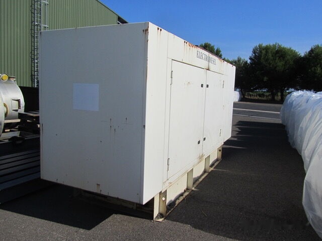 IVECO 250 kVa - Βιομηχανική γεννήτρια: φωτογραφία 1 IVECO 250 kVa - Βιομηχανική γεννήτρια: φωτογραφία 1