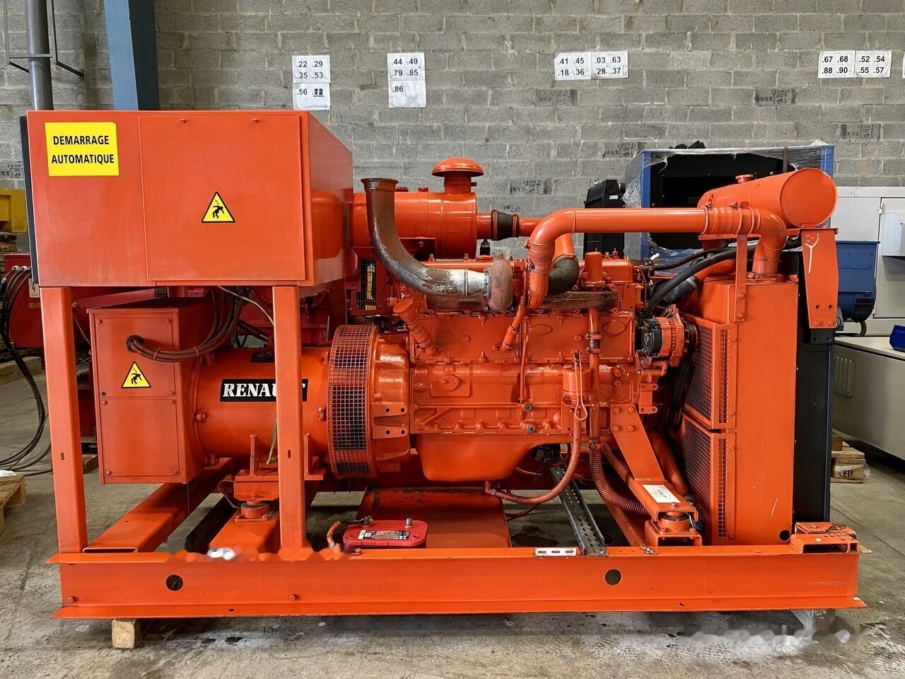 Renault 115 kVa diesel - Βιομηχανική γεννήτρια: φωτογραφία 1 Renault 115 kVa diesel - Βιομηχανική γεννήτρια: φωτογραφία 1