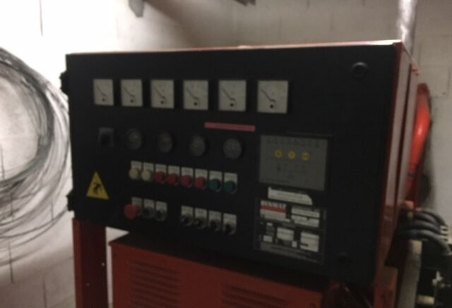 Renault 250 kVa - Βιομηχανική γεννήτρια: φωτογραφία 2 Renault 250 kVa - Βιομηχανική γεννήτρια: φωτογραφία 2