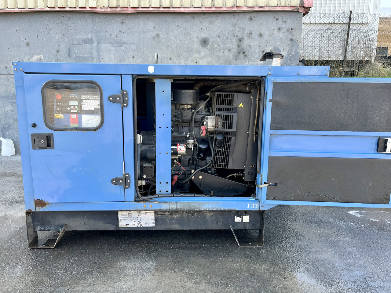 SDMO 33 kVa diesel John Deere - Βιομηχανική γεννήτρια: φωτογραφία 2 SDMO 33 kVa diesel John Deere - Βιομηχανική γεννήτρια: φωτογραφία 2
