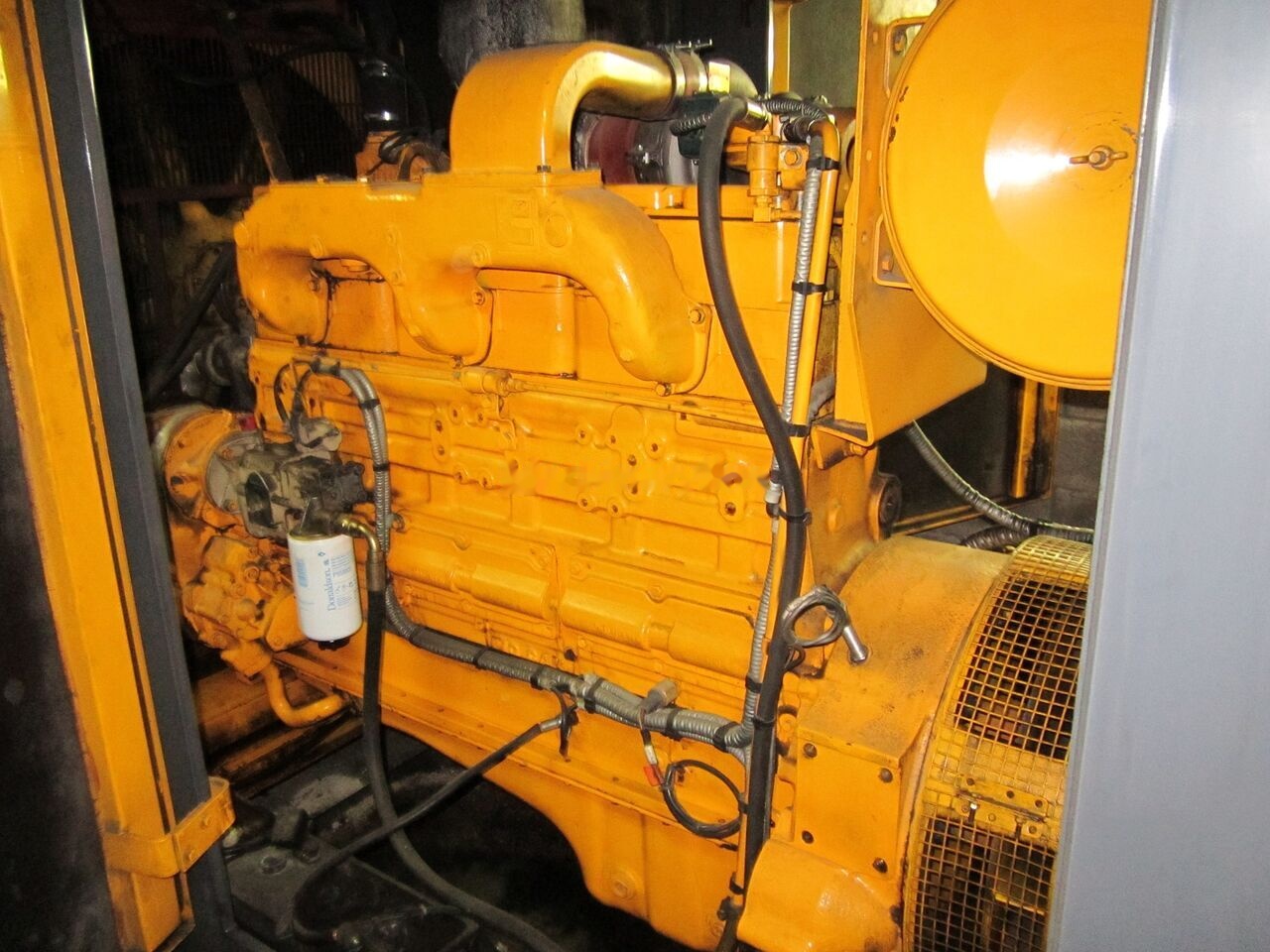 SDMO 330 kVa Cummins NT855-G6 - Βιομηχανική γεννήτρια: φωτογραφία 2 SDMO 330 kVa Cummins NT855-G6 - Βιομηχανική γεννήτρια: φωτογραφία 2