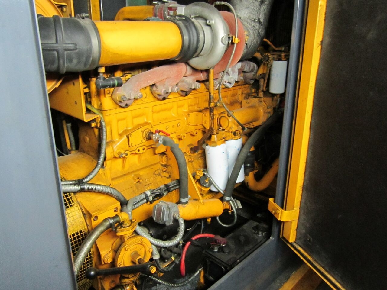 SDMO 330 kVa Cummins NT855-G6 - Βιομηχανική γεννήτρια: φωτογραφία 4 SDMO 330 kVa Cummins NT855-G6 - Βιομηχανική γεννήτρια: φωτογραφία 4