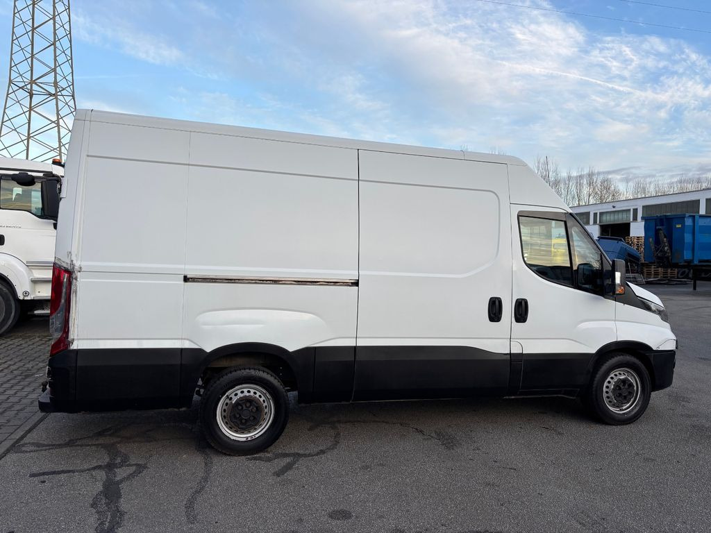 Iveco Daily 35S130 Klima - Βαν: φωτογραφία 4 Iveco Daily 35S130 Klima - Βαν: φωτογραφία 4
