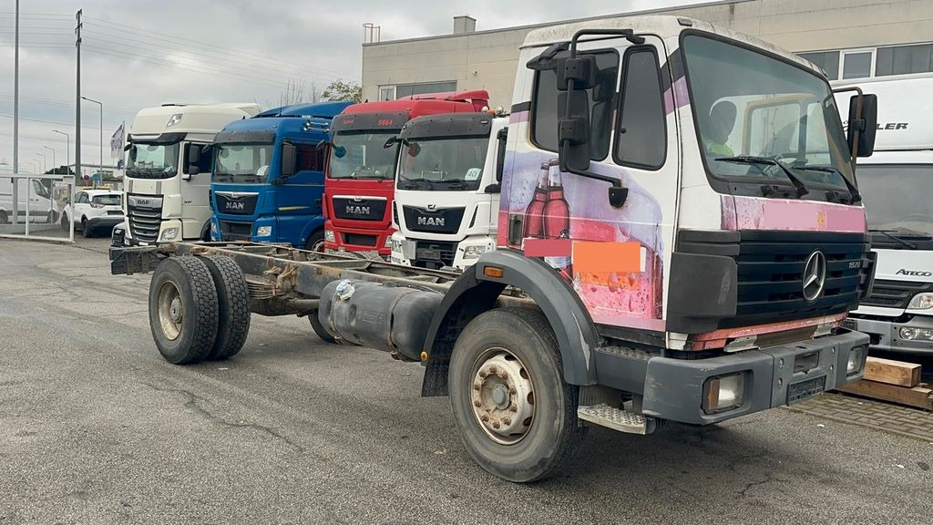 Mercedes-Benz 1820 AP Achse/Blatt/5x vorhanden - Φορτηγό σασί: φωτογραφία 3 Mercedes-Benz 1820 AP Achse/Blatt/5x vorhanden - Φορτηγό σασί: φωτογραφία 3