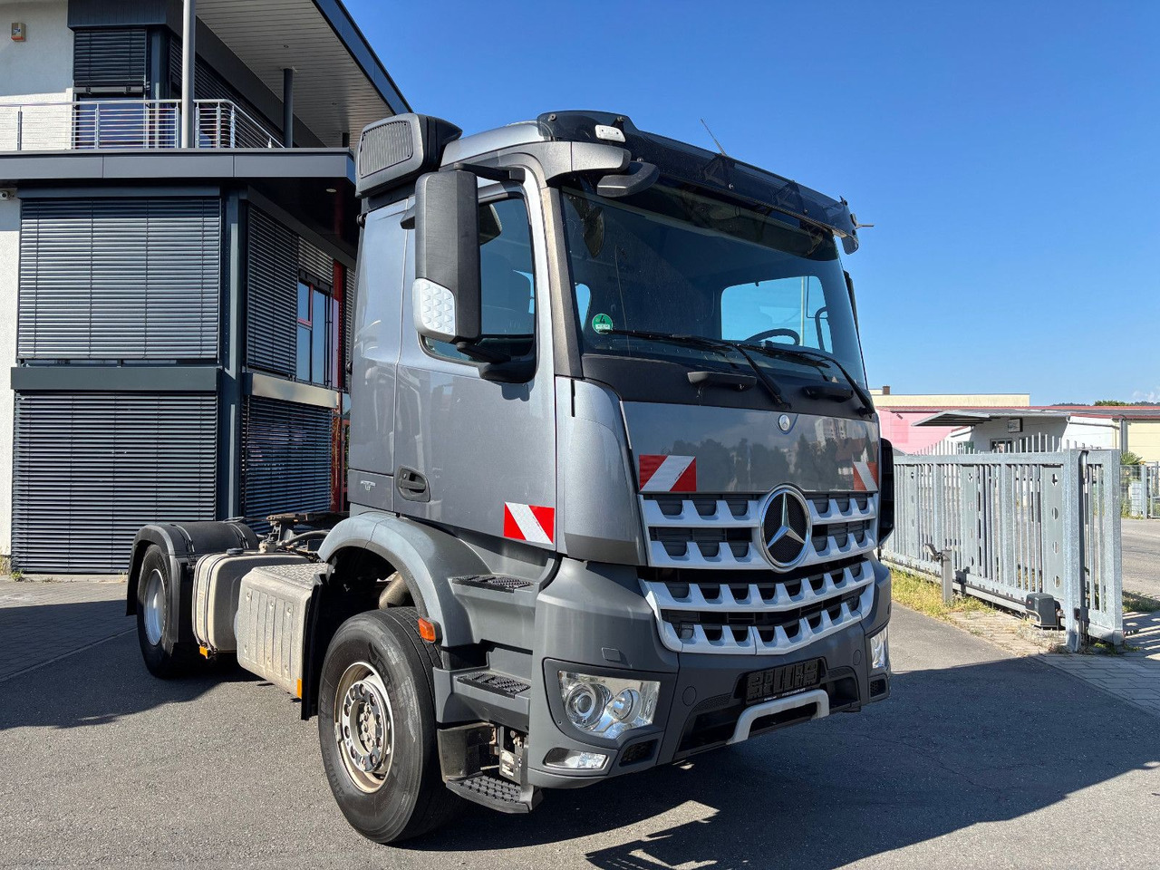 Mercedes-Benz Arocs 1842 Retarder/Kipphyd./Klima - Τράκτορας: φωτογραφία 3 Mercedes-Benz Arocs 1842 Retarder/Kipphyd./Klima - Τράκτορας: φωτογραφία 3