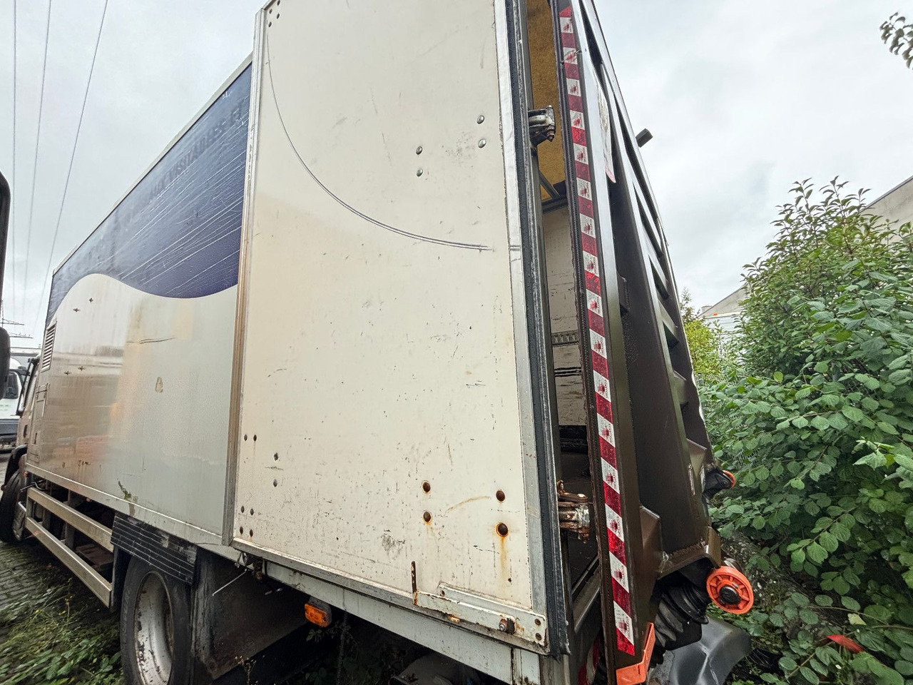 Renault 320*18 - Φορτηγό ψυγείο: φωτογραφία 3 Renault 320*18 - Φορτηγό ψυγείο: φωτογραφία 3