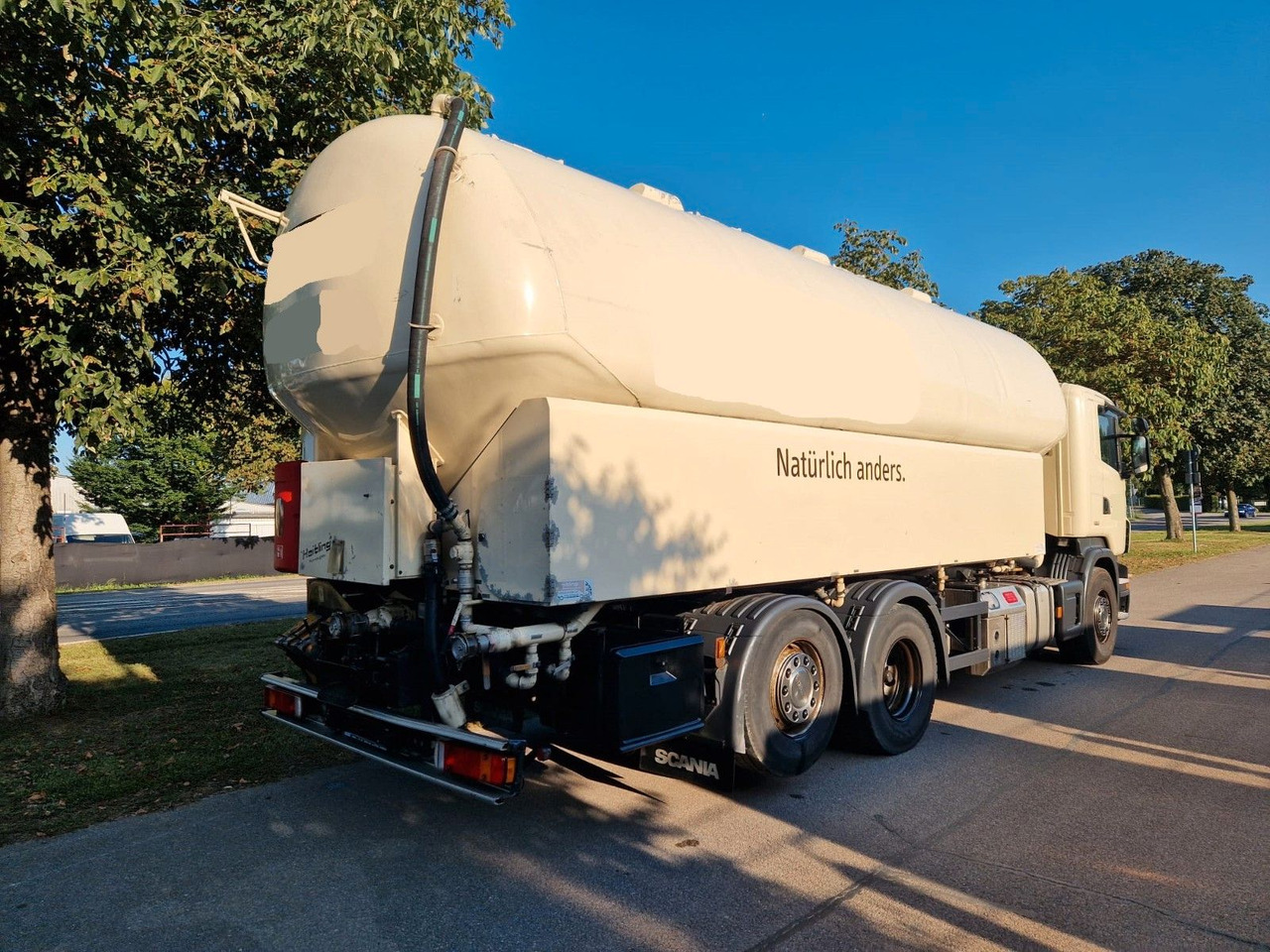 Scania R440 31m³ SILO 4 Kammer/Retarder/Kompressor/Lift - Φορτηγό βυτιοφόρο: φωτογραφία 3 Scania R440 31m³ SILO 4 Kammer/Retarder/Kompressor/Lift - Φορτηγό βυτιοφόρο: φωτογραφία 3