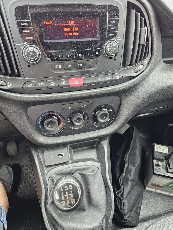 FIAT DOBLO CHLODNIA MROZNIA - 20 C CARRIER KLIMA EURO6 - Επαγγελματικό αυτοκίνητο ψυγείο: φωτογραφία 4 FIAT DOBLO CHLODNIA MROZNIA - 20 C CARRIER KLIMA EURO6 - Επαγγελματικό αυτοκίνητο ψυγείο: φωτογραφία 4