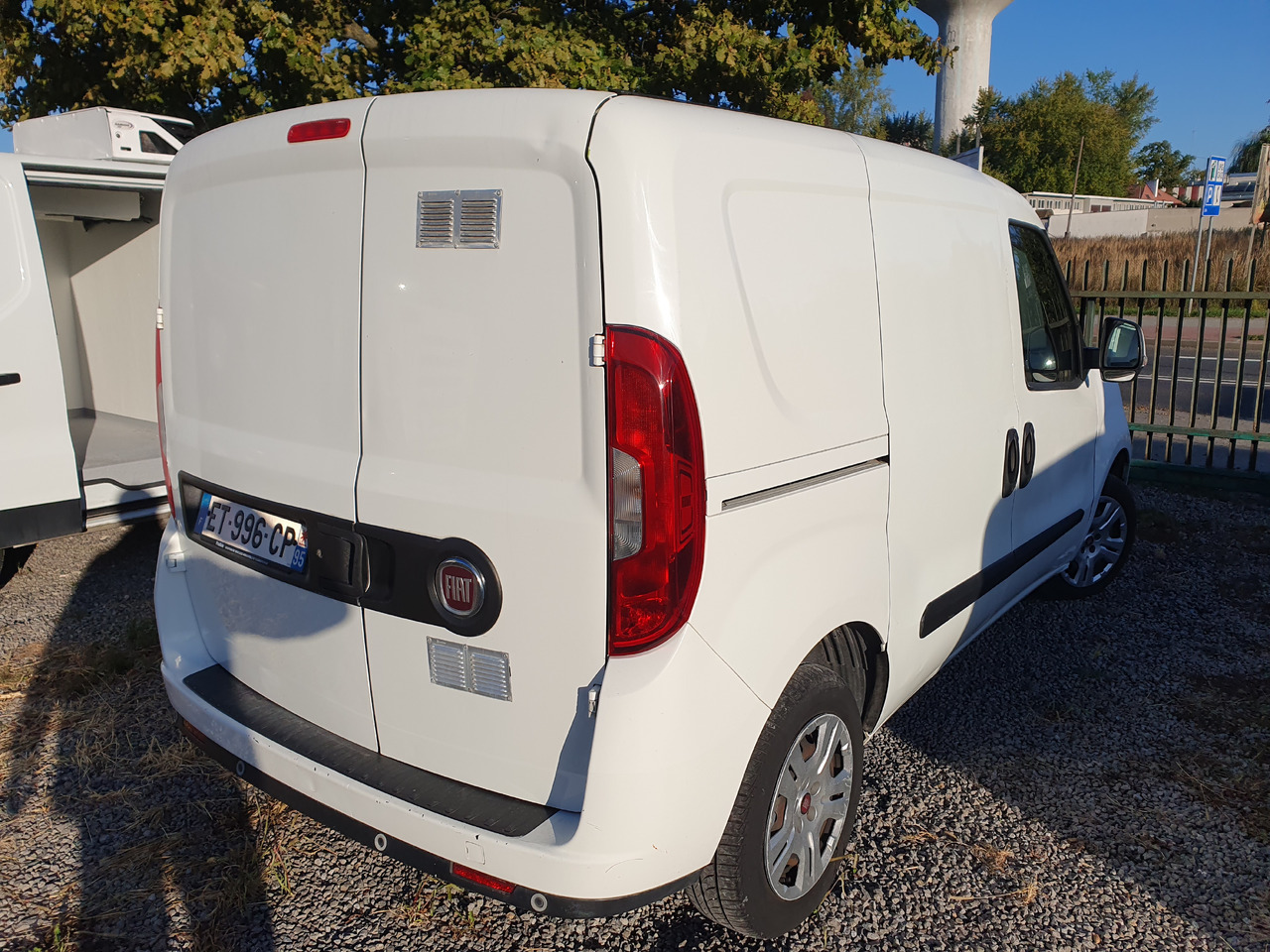 FIAT DOBLO CHLODNIA THERMOKING KLIMA EURO6 - Επαγγελματικό αυτοκίνητο ψυγείο: φωτογραφία 5 FIAT DOBLO CHLODNIA THERMOKING KLIMA EURO6 - Επαγγελματικό αυτοκίνητο ψυγείο: φωτογραφία 5