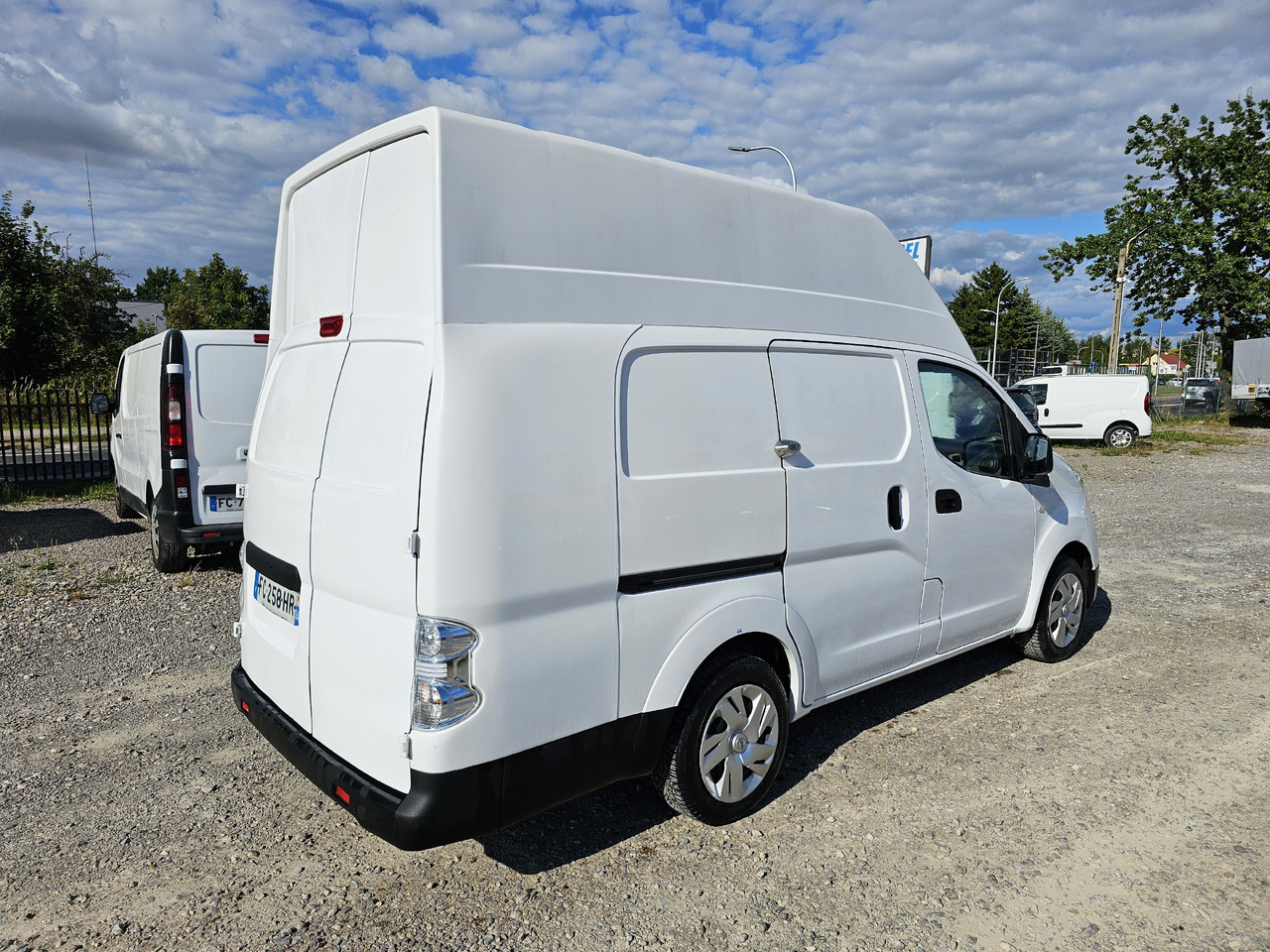 NISSAN E-NV200 ELEKTRYCZNY 40 KV 250 km KLIMA KAMERA - Μικρό βαν, Ηλεκτρικό van: φωτογραφία 4 NISSAN E-NV200 ELEKTRYCZNY 40 KV 250 km KLIMA KAMERA - Μικρό βαν, Ηλεκτρικό van: φωτογραφία 4