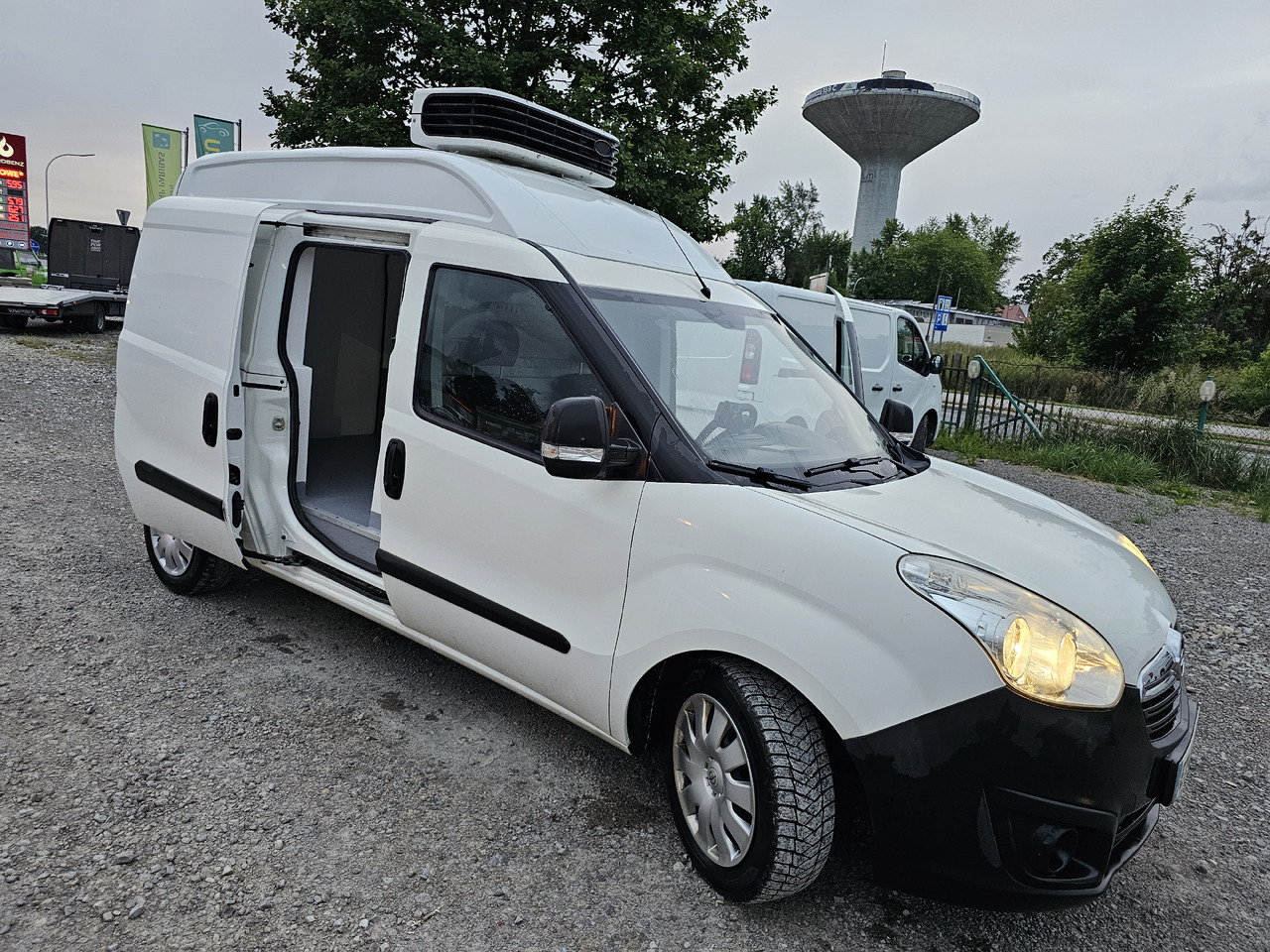 Επαγγελματικό αυτοκίνητο ψυγείο Opel COMBO MAXI L2H2 1,6 tdi CHLODNIA CARRIER KLIMA EURO6 [ Copy ] [ Copy ] [ Copy ] [ Copy ]: φωτογραφία 1