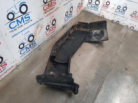 Claas Arion A34, A35 Series 530 Exhaust Pipe Support 0021585065 - Σύστημα εξάτμισης: φωτογραφία 4 Claas Arion A34, A35 Series 530 Exhaust Pipe Support 0021585065 - Σύστημα εξάτμισης: φωτογραφία 4