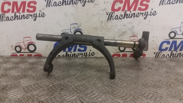 Fiat F100 - F140, F Series Transmission Shifter Fork With Lever 5156444, 5159010 - Μετάδοσης κίνησης για Τρακτέρ: φωτογραφία 1 Fiat F100 - F140, F Series Transmission Shifter Fork With Lever 5156444, 5159010 - Μετάδοσης κίνησης για Τρακτέρ: φωτογραφία 1