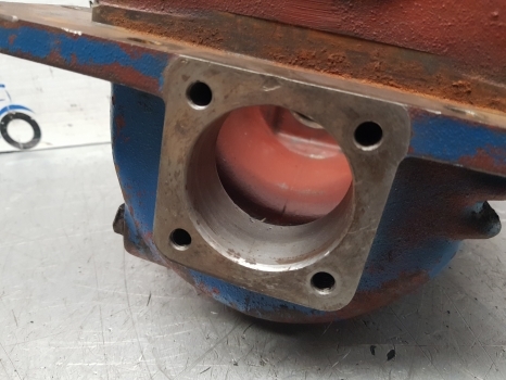 Ford 10 Series 7810 Carraro Fwd Dropbox Housing Car122553, 18841, 43/44, 122584 - Μετάδοσης κίνησης για Τρακτέρ: φωτογραφία 4 Ford 10 Series 7810 Carraro Fwd Dropbox Housing Car122553, 18841, 43/44, 122584 - Μετάδοσης κίνησης για Τρακτέρ: φωτογραφία 4