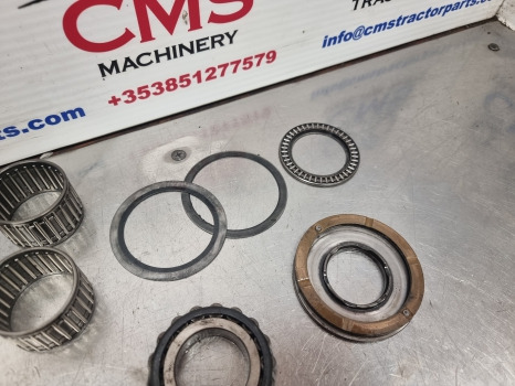 Ford 4630, 30 Series Transmission Thrust Bearings, Washers K3660627941 - Κιβώτιο ταχυτήτων: φωτογραφία 4 Ford 4630, 30 Series Transmission Thrust Bearings, Washers K3660627941 - Κιβώτιο ταχυτήτων: φωτογραφία 4