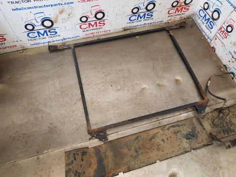 Ford 6610, 10, 30 Tw Ser Super Q Cab, Roof Frame Support 83955878, 83955877 - Αμάξωμα και εξωτερικό: φωτογραφία 5 Ford 6610, 10, 30 Tw Ser Super Q Cab, Roof Frame Support 83955878, 83955877 - Αμάξωμα και εξωτερικό: φωτογραφία 5