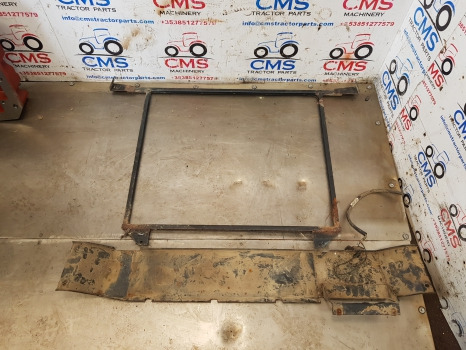 Ford 6610, 10, 30 Tw Ser Super Q Cab, Roof Frame Support 83955878, 83955877 - Αμάξωμα και εξωτερικό: φωτογραφία 1 Ford 6610, 10, 30 Tw Ser Super Q Cab, Roof Frame Support 83955878, 83955877 - Αμάξωμα και εξωτερικό: φωτογραφία 1