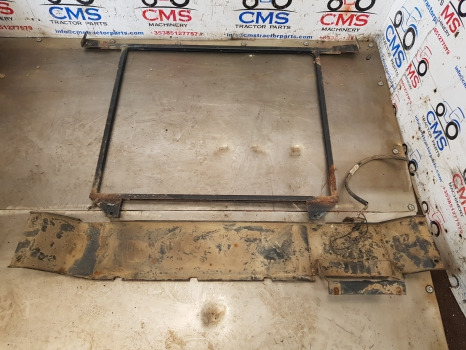 Ford 6610, 10, 30 Tw Ser Super Q Cab, Roof Frame Support 83955878, 83955877 - Αμάξωμα και εξωτερικό: φωτογραφία 2 Ford 6610, 10, 30 Tw Ser Super Q Cab, Roof Frame Support 83955878, 83955877 - Αμάξωμα και εξωτερικό: φωτογραφία 2