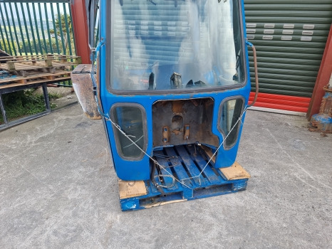 Ford 7810, 7910, 8210, Complete Super Q Cab Series 2, Complete Cab Cab No60 - Καμπίνα: φωτογραφία 3 Ford 7810, 7910, 8210, Complete Super Q Cab Series 2, Complete Cab Cab No60 - Καμπίνα: φωτογραφία 3
