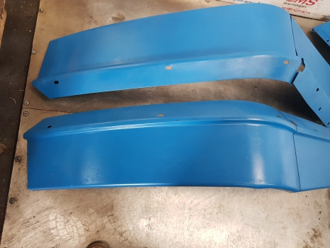 Fender Ford 7840, 6640, 40 Series, Cab Mudguard Kit 82003109, 82003110, 82003107: φωτογραφία 7