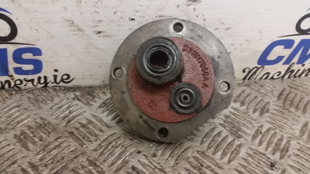 Ford Tw, 30 Series Tw15,tw20 Transmission Retainer D8nn7a284aa, D8nn7050aa - Κιβώτιο ταχυτήτων: φωτογραφία 2 Ford Tw, 30 Series Tw15,tw20 Transmission Retainer D8nn7a284aa, D8nn7050aa - Κιβώτιο ταχυτήτων: φωτογραφία 2