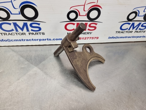 Ford Tw5, Tw15, Tw20, Tw25, Tw30, 8530 Transmission Selector Fork D8nn7n362aa - Μετάδοσης κίνησης: φωτογραφία 2 Ford Tw5, Tw15, Tw20, Tw25, Tw30, 8530 Transmission Selector Fork D8nn7n362aa - Μετάδοσης κίνησης: φωτογραφία 2