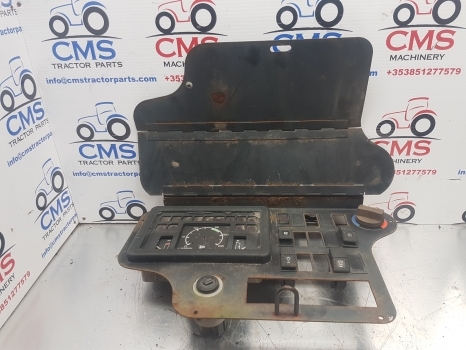 Jcb 2cx Cab Dashboard Interior Panel 142/00541 - Ταμπλό αυτοκινήτου για Φορτωτής εκσκαφέας: φωτογραφία 1 Jcb 2cx Cab Dashboard Interior Panel 142/00541 - Ταμπλό αυτοκινήτου για Φορτωτής εκσκαφέας: φωτογραφία 1