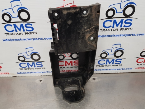John Deere 6r 185, 6r, 6m Series, Reservoir Holder L220904 - Υαλοκαθαριστήρας: φωτογραφία 4 John Deere 6r 185, 6r, 6m Series, Reservoir Holder L220904 - Υαλοκαθαριστήρας: φωτογραφία 4