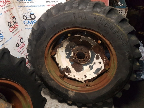 Massey Ferguson 135, 35 David Brown, Ford 2000, 3000 Wheel Pair 12.4-23 - Πλήρης τροχός για Γεωργικά μηχανήματα: φωτογραφία 5 Massey Ferguson 135, 35 David Brown, Ford 2000, 3000 Wheel Pair 12.4-23 - Πλήρης τροχός για Γεωργικά μηχανήματα: φωτογραφία 5