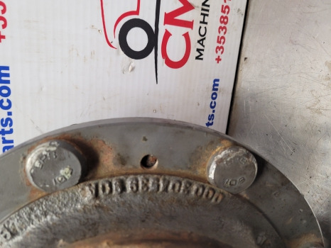 Massey Ferguson 5450, 5609 Front Axle Hub Bolt Plate 7330600701, 733.06.007.01 - Εμπρός άξονας: φωτογραφία 4 Massey Ferguson 5450, 5609 Front Axle Hub Bolt Plate 7330600701, 733.06.007.01 - Εμπρός άξονας: φωτογραφία 4