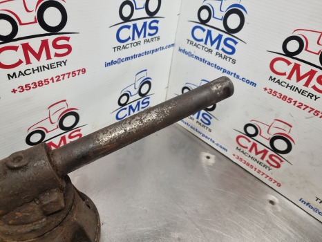 Massey Ferguson 699, 2600 Series, Front Axle Spindle And Hub 1675753m91 - Εμπρός άξονας: φωτογραφία 4 Massey Ferguson 699, 2600 Series, Front Axle Spindle And Hub 1675753m91 - Εμπρός άξονας: φωτογραφία 4