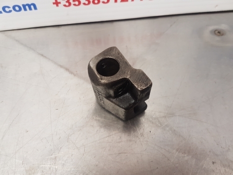 New Holland Fiat Ford L95, 60-66, 55-66, 70-76 Transmission Fork 5129522 - Μετάδοσης κίνησης για Τρακτέρ: φωτογραφία 3 New Holland Fiat Ford L95, 60-66, 55-66, 70-76 Transmission Fork 5129522 - Μετάδοσης κίνησης για Τρακτέρ: φωτογραφία 3