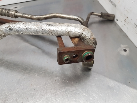 New Holland T7.200, T7.200, T7.185, Air Conditioning Pipes 84233803 - Σύστημα ψύξης για Γεωργικά μηχανήματα: φωτογραφία 5 New Holland T7.200, T7.200, T7.185, Air Conditioning Pipes 84233803 - Σύστημα ψύξης για Γεωργικά μηχανήματα: φωτογραφία 5