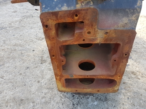 New Holland Tm130, Tm120, Tm140 Transmission Housing 47125398, 44985001 - Κιβώτιο ταχυτήτων για Τρακτέρ: φωτογραφία 5 New Holland Tm130, Tm120, Tm140 Transmission Housing 47125398, 44985001 - Κιβώτιο ταχυτήτων για Τρακτέρ: φωτογραφία 5