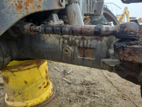 Valtra T174ea Front axle housing rhs 755.01.059.61 - Εμπρός άξονας για Γεωργικά μηχανήματα: φωτογραφία 2 Valtra T174ea Front axle housing rhs 755.01.059.61 - Εμπρός άξονας για Γεωργικά μηχανήματα: φωτογραφία 2