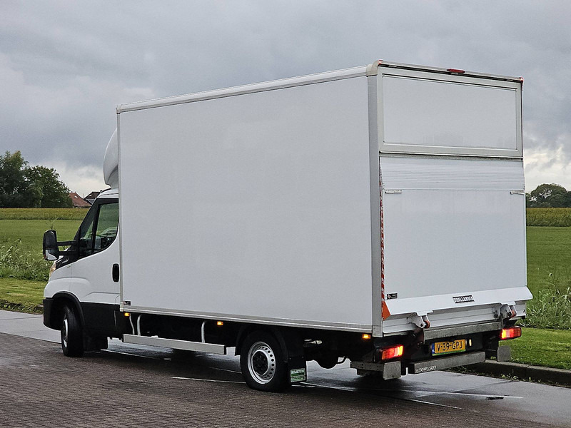 Iveco Daily 35S18 ac automaat EURO6 - Επαγγελματικό αυτοκίνητο κόφα: φωτογραφία 5 Iveco Daily 35S18 ac automaat EURO6 - Επαγγελματικό αυτοκίνητο κόφα: φωτογραφία 5