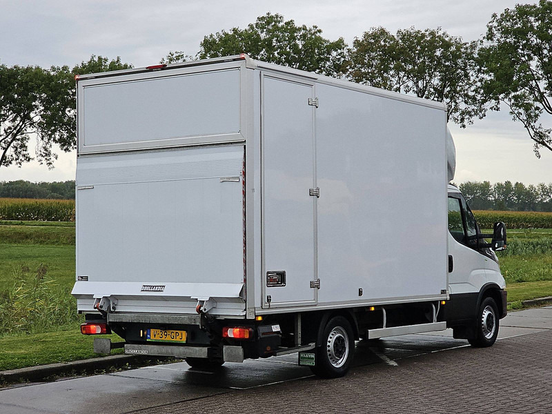 Iveco Daily 35S18 ac automaat EURO6 - Επαγγελματικό αυτοκίνητο κόφα: φωτογραφία 3 Iveco Daily 35S18 ac automaat EURO6 - Επαγγελματικό αυτοκίνητο κόφα: φωτογραφία 3