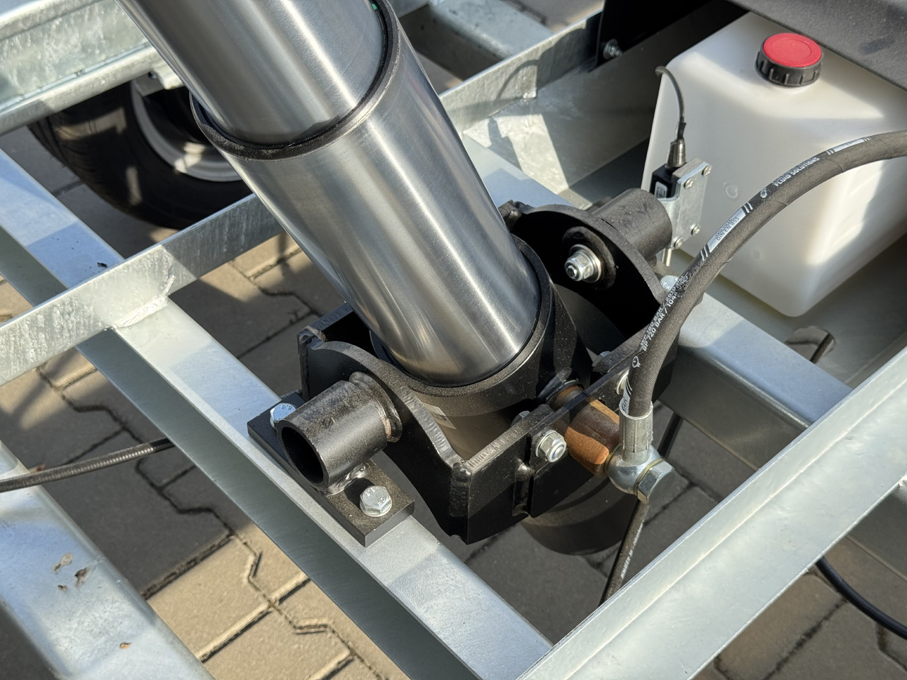 Καινούριο Ρυμούλκα ανατρεπόμενο DEBON PW 3.6 Electric 360x180 cm 3.5T: φωτογραφία 7 Καινούριο Ρυμούλκα ανατρεπόμενο DEBON PW 3.6 Electric 360x180 cm 3.5T: φωτογραφία 7