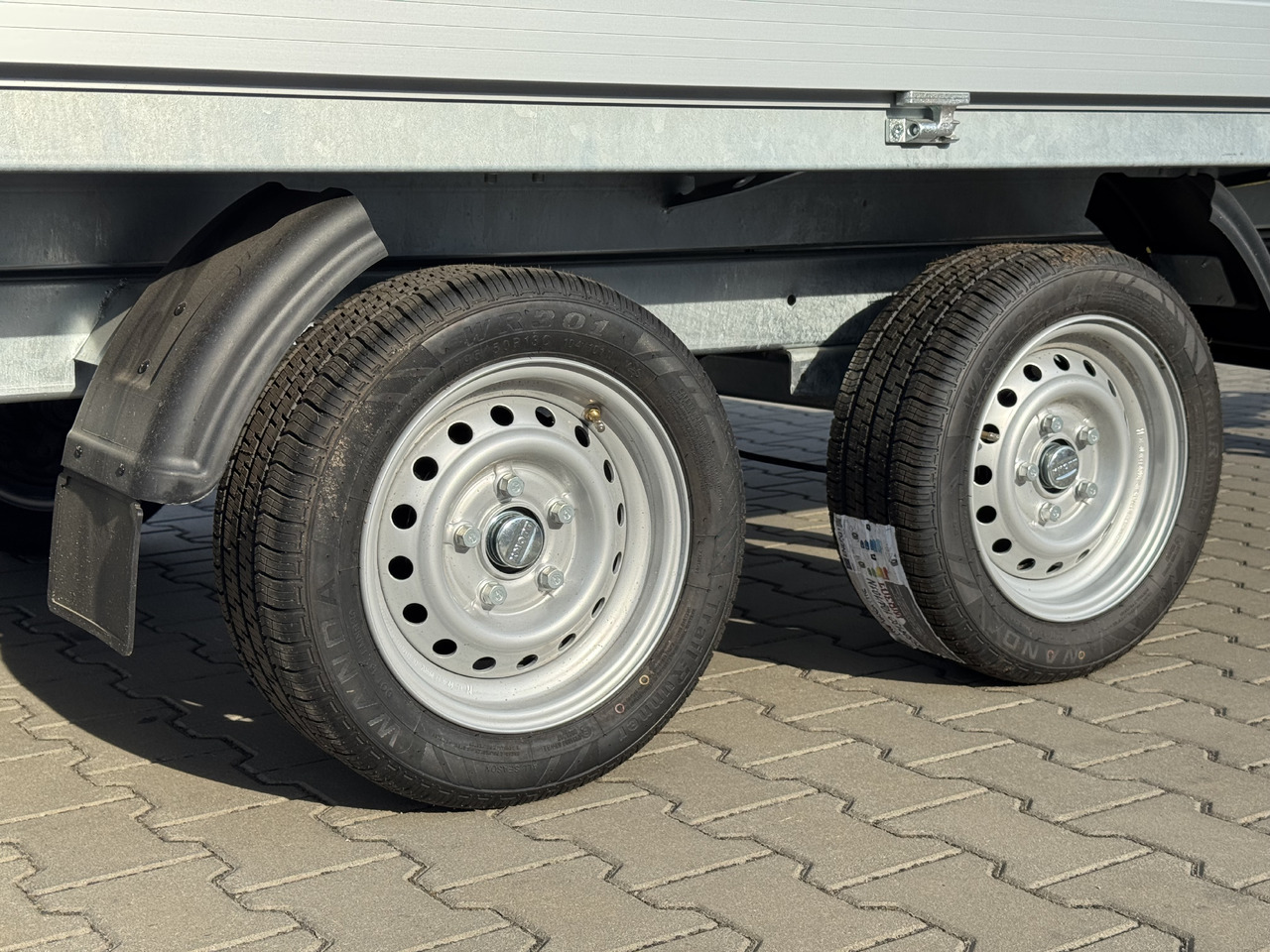 Καινούριο Ρυμούλκα ανατρεπόμενο DEBON PW 3.6 Electric 360x180 cm 3.5T: φωτογραφία 6 Καινούριο Ρυμούλκα ανατρεπόμενο DEBON PW 3.6 Electric 360x180 cm 3.5T: φωτογραφία 6