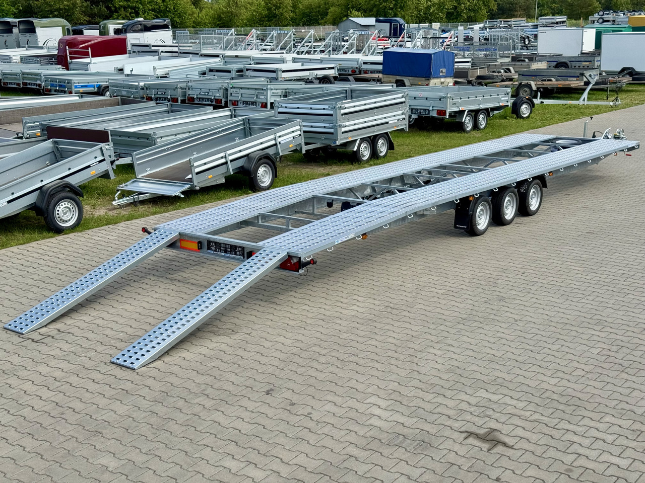 NIEWIADÓW Indiana 9m x 2.1 m | 3.5T - Ρυμούλκα αυτοκινητάμαξα: φωτογραφία 1 NIEWIADÓW Indiana 9m x 2.1 m | 3.5T - Ρυμούλκα αυτοκινητάμαξα: φωτογραφία 1