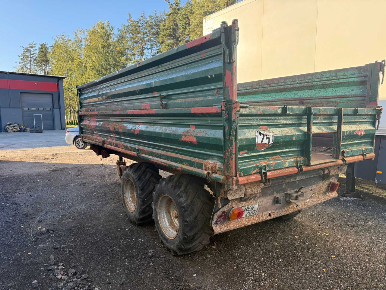 Przyczepa tandem wywrotka 3-stronna ,resory , Reisch , DMC 8 t.,1999 r - Ρυμούλκα για τρακτέρ: φωτογραφία 3 Przyczepa tandem wywrotka 3-stronna ,resory , Reisch , DMC 8 t.,1999 r - Ρυμούλκα για τρακτέρ: φωτογραφία 3