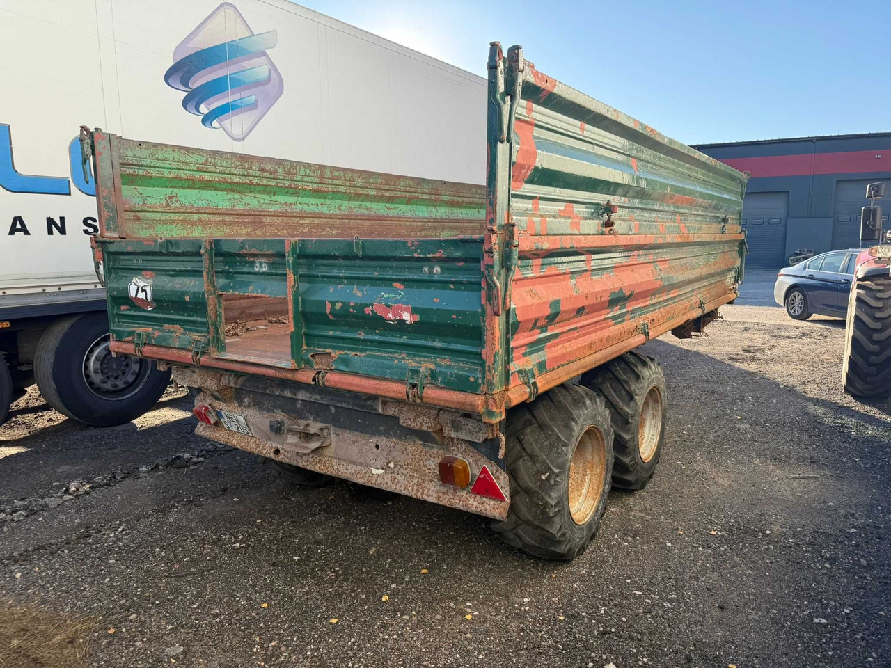 Przyczepa tandem wywrotka 3-stronna ,resory , Reisch , DMC 8 t.,1999 r - Ρυμούλκα για τρακτέρ: φωτογραφία 4 Przyczepa tandem wywrotka 3-stronna ,resory , Reisch , DMC 8 t.,1999 r - Ρυμούλκα για τρακτέρ: φωτογραφία 4