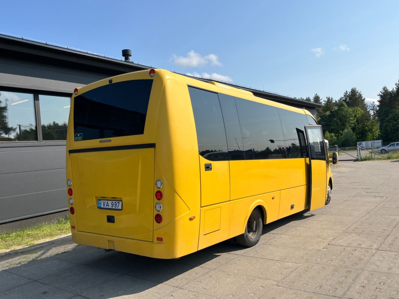 Iveco Rosero First / 24+1+1 / Telma/ EURO6 - Πούλμαν: φωτογραφία 3 Iveco Rosero First / 24+1+1 / Telma/ EURO6 - Πούλμαν: φωτογραφία 3