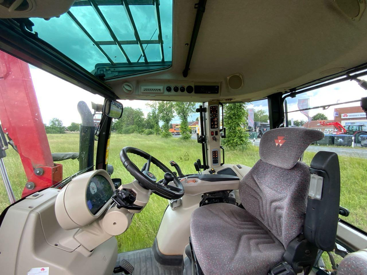 Massey Ferguson MF 5613 Dyna6 Efficient - Τρακτέρ: φωτογραφία 4 Massey Ferguson MF 5613 Dyna6 Efficient - Τρακτέρ: φωτογραφία 4