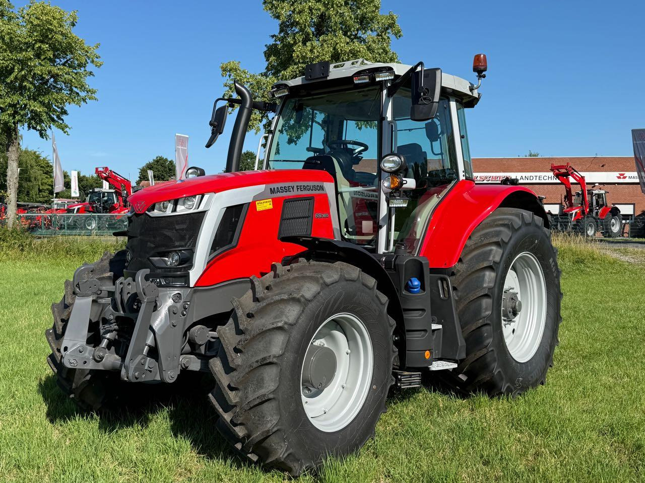 Massey Ferguson MF 6S.165 DynaVT Exclusive - Τρακτέρ: φωτογραφία 1 Massey Ferguson MF 6S.165 DynaVT Exclusive - Τρακτέρ: φωτογραφία 1