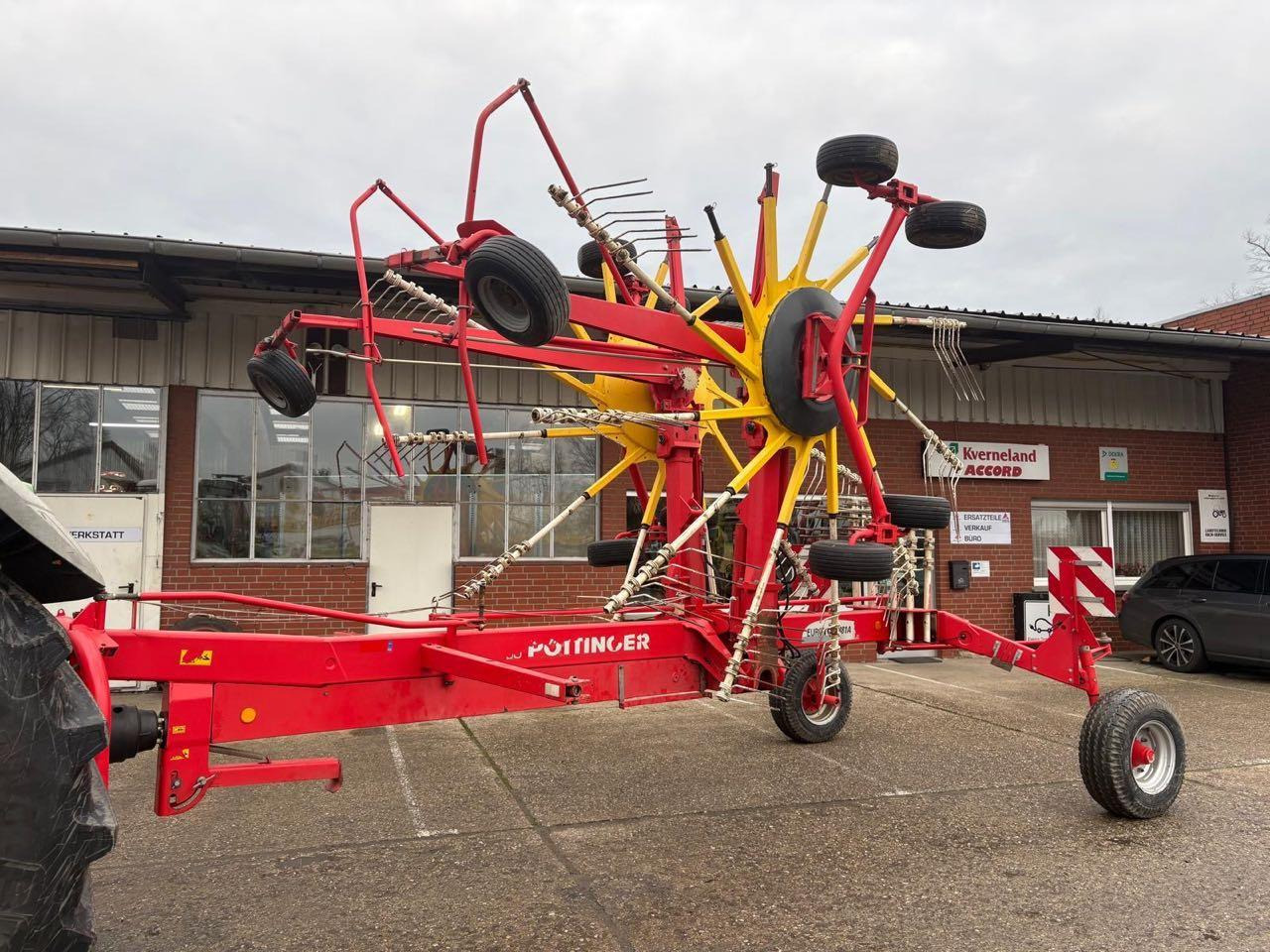 Pöttinger EUROTOP 881A - Χορτοσυλλέκτης: φωτογραφία 3 Pöttinger EUROTOP 881A - Χορτοσυλλέκτης: φωτογραφία 3